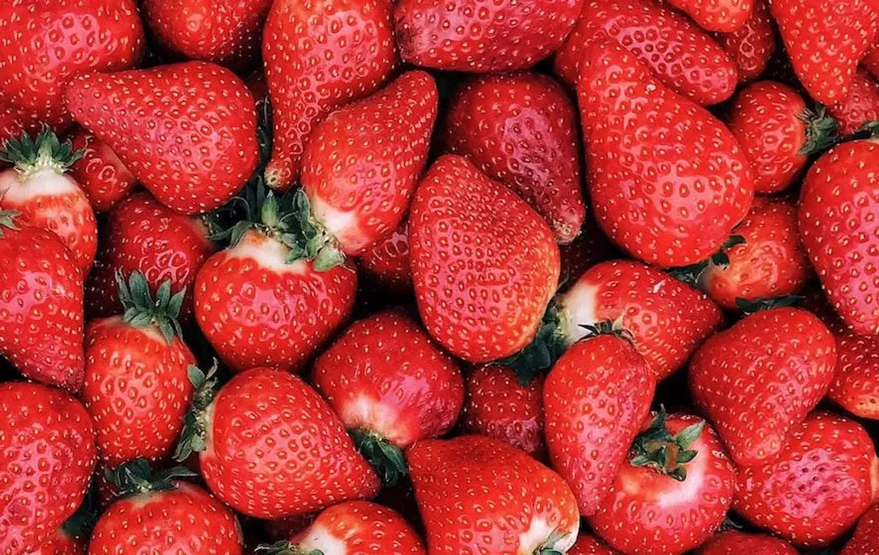 Strawberry ke Fayde: जानिए खट्टी-मीठी स्ट्रॉबेरी के हेल्दी फायदे