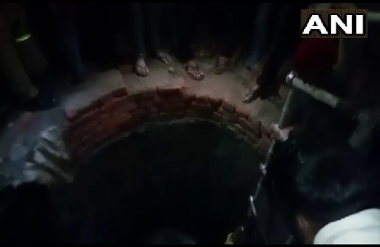 Kushinagar Accident : स्लैब से ढके कुएं पर बैठी थीं दर्जनों महिलाएं, जोर की आवाज के साथ सबकुछ समा गया पानी में, पीएम ने जताया दुख