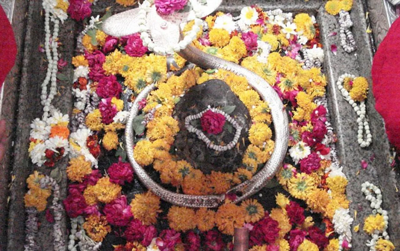 Omkareshwar Jyotirlinga: यहां है भगवान शिव की शयन आरती का विशेष महत्व, बिना मांगे ही भरती है भक्तों की झोली