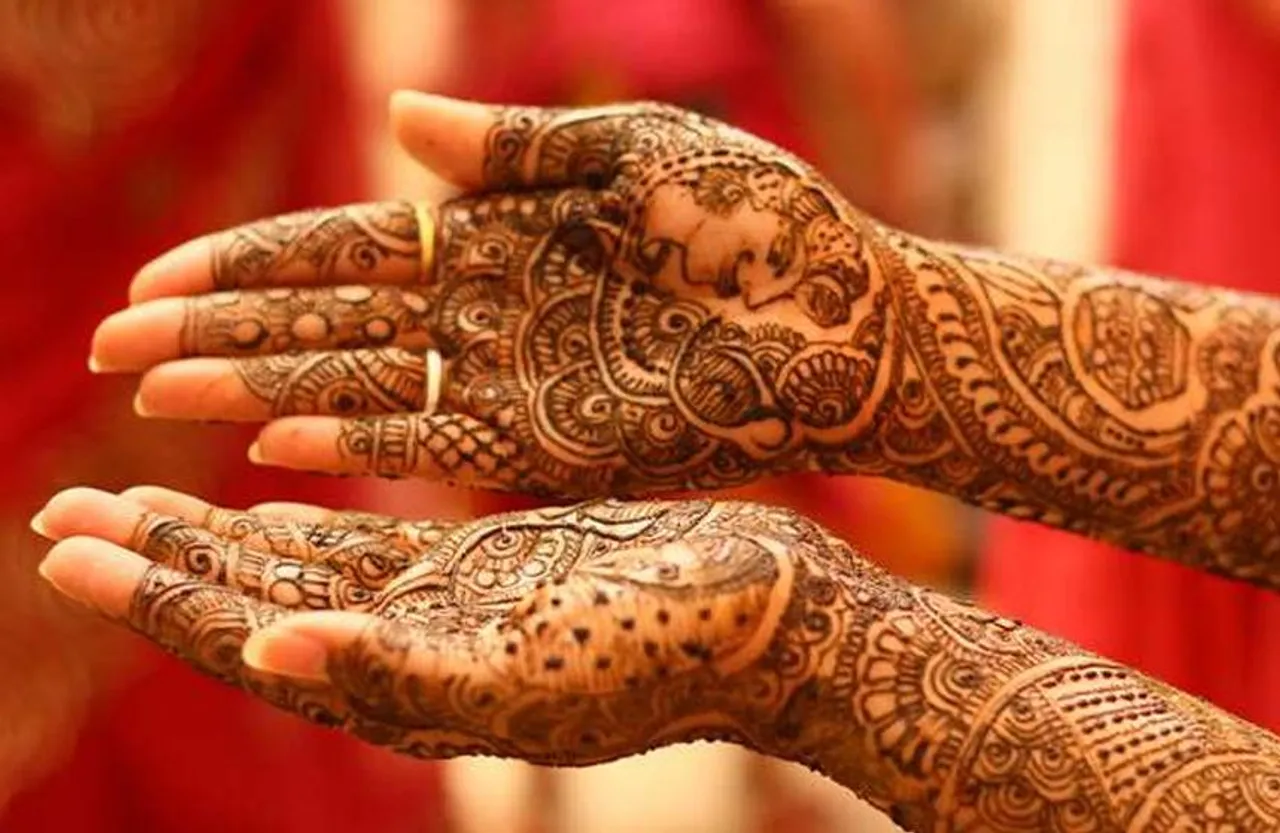 Raksha Bandhan Mehndi Design: क्या आप कर रही हैं ट्रेंडी मेहंदी के डिजाइन की तलाश, ये डिजाइनें बढ़ाएंगी हाथों की खूबसूरती