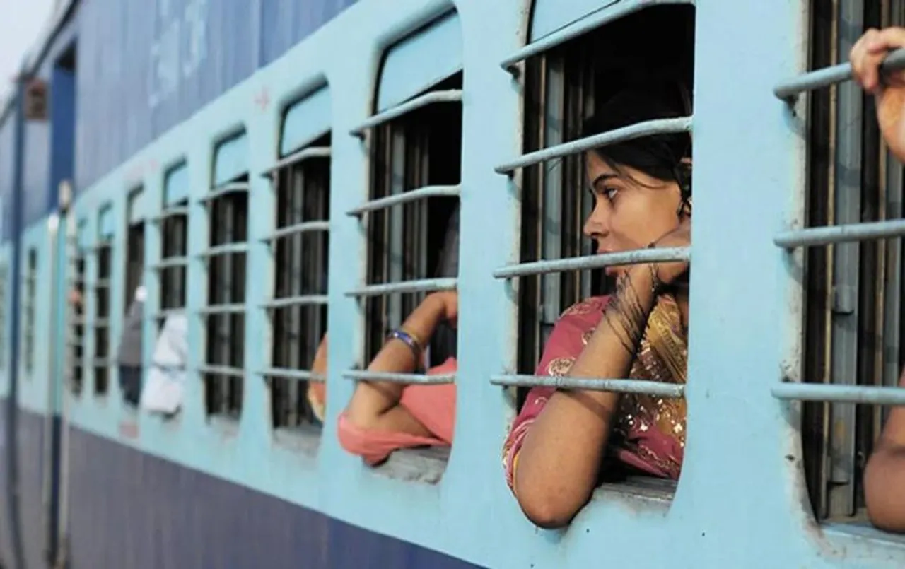 चलती ट्रेन में हो जाए तबीयत ख़राब तो क्या करें? कैसे मिलेगा इलाज? जानिए पूरी प्रक्रिया