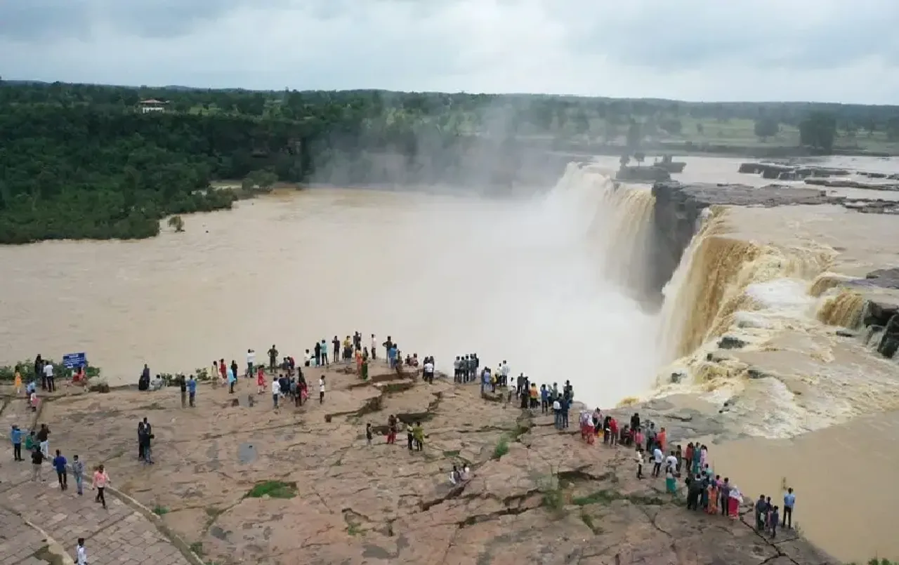 Bastar Tourism Chhattisgarh: बस्‍तर में है भारत का नियाग्रा, चित्रकोट वाटरफॉल की खूबसूरती निहारने विदेश से आ रहे पर्यटक
