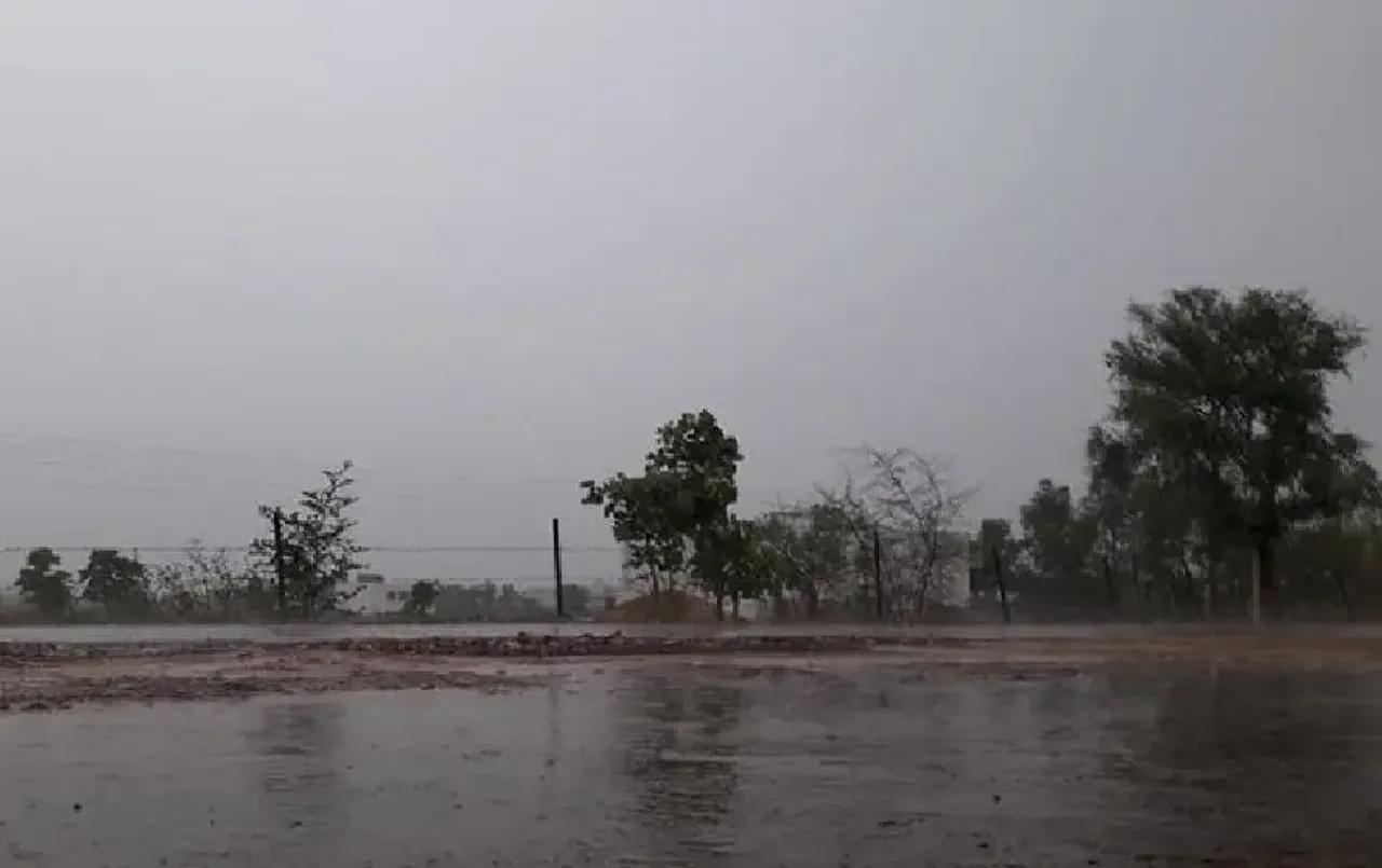 CG Weather Update 2024: 24 घंटे छत्‍तीसगढ़ में होगी भारी बारिश, मौसम विभाग ने 18 जिलों में जारी किया यलो अलर्ट