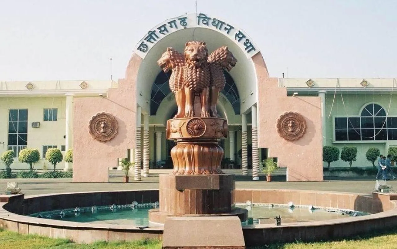 छत्तीसगढ़ विधानसभा में अनुपूरक बजट ध्वनिमत से पारित: महतारी वंदन योजना समेत कई विकास कार्यों के लिए इतने का प्रावधान