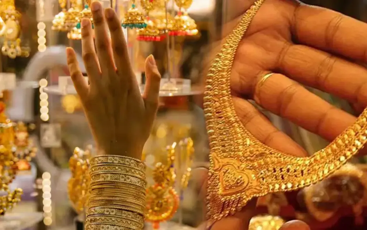 Indore Mandi Bhav: सोना खरीदने के लिए उमड़ी भीड़! इतना हुआ सस्ता, चांदी रही इतने रुपए किलो; देखें ताजा भाव