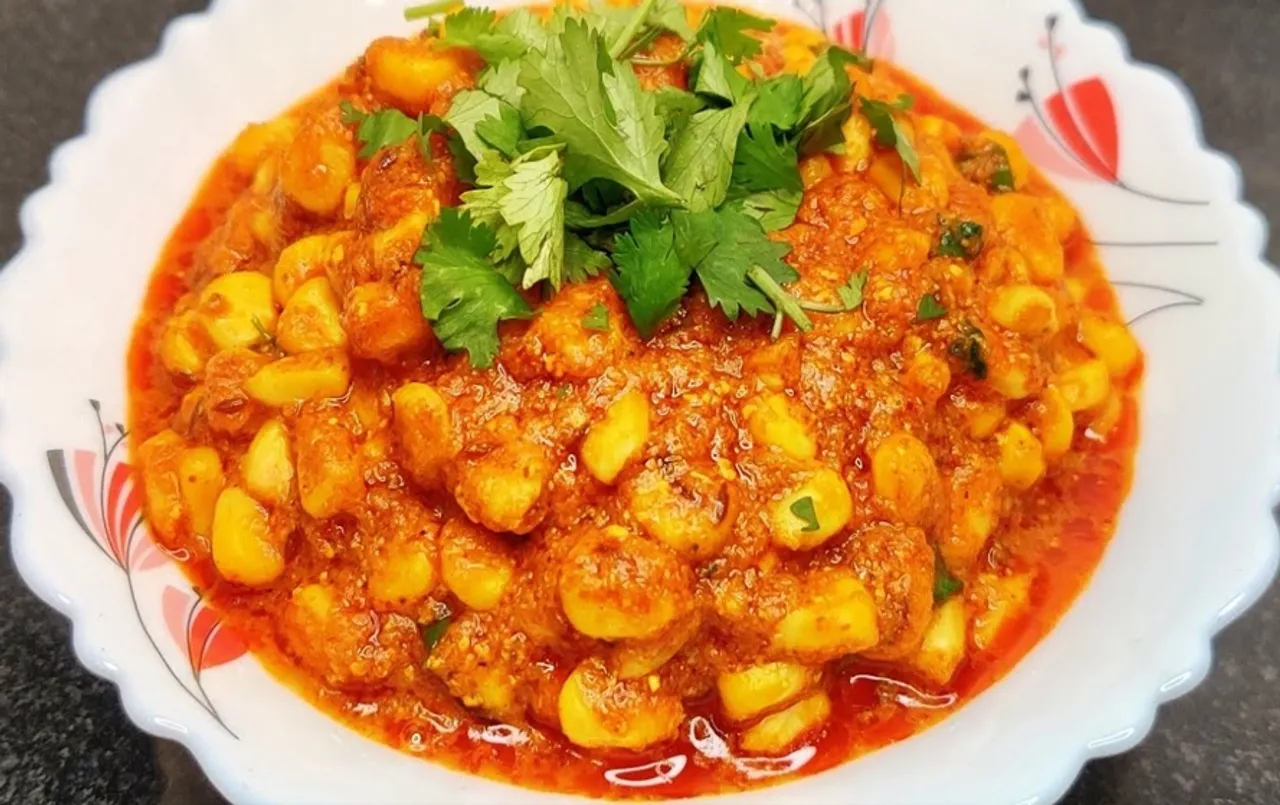 Makke ki Sabji: मानसून में परिवार को खिलाएं सेहत और स्वाद से भरपूर मक्के की सब्जी, बस चाहिए ये दो चीजें, लिख लें रेसिपी