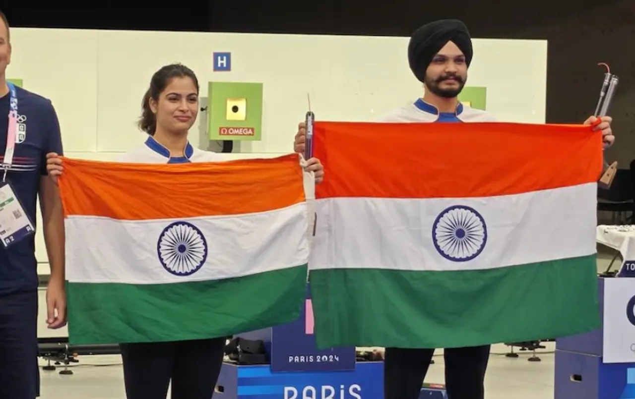 Paris Olympics 2024: पिस्टल क्वीन मनु भाकर ने रचा इतिहास, एक ही ओलंपिक में दो मेडल जीतने वाली पहली भारतीय निशानेबाज