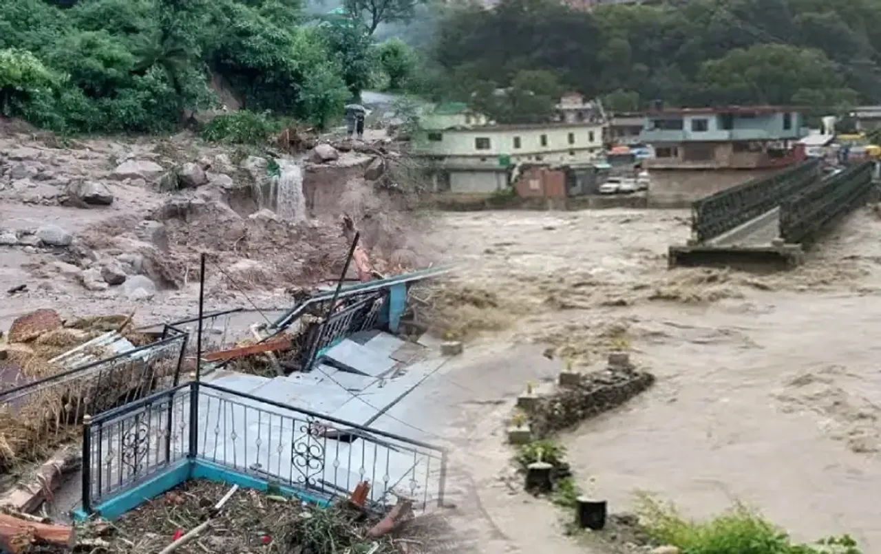 Monsoon Update 2024: छत्तीसगढ़ के इन जिलों में होगी भारी बारिश, MP में नर्मदा नदी उफान पर; केदारनाथ यात्रा पर लगाई रोक