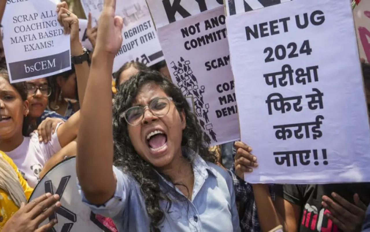 NEET UG 2024: नीट यूजी मामले में सुप्रीम कोर्ट में सुनवाई खत्म, कोर्ट ने माना लीक हुआ था नीट का पेपर