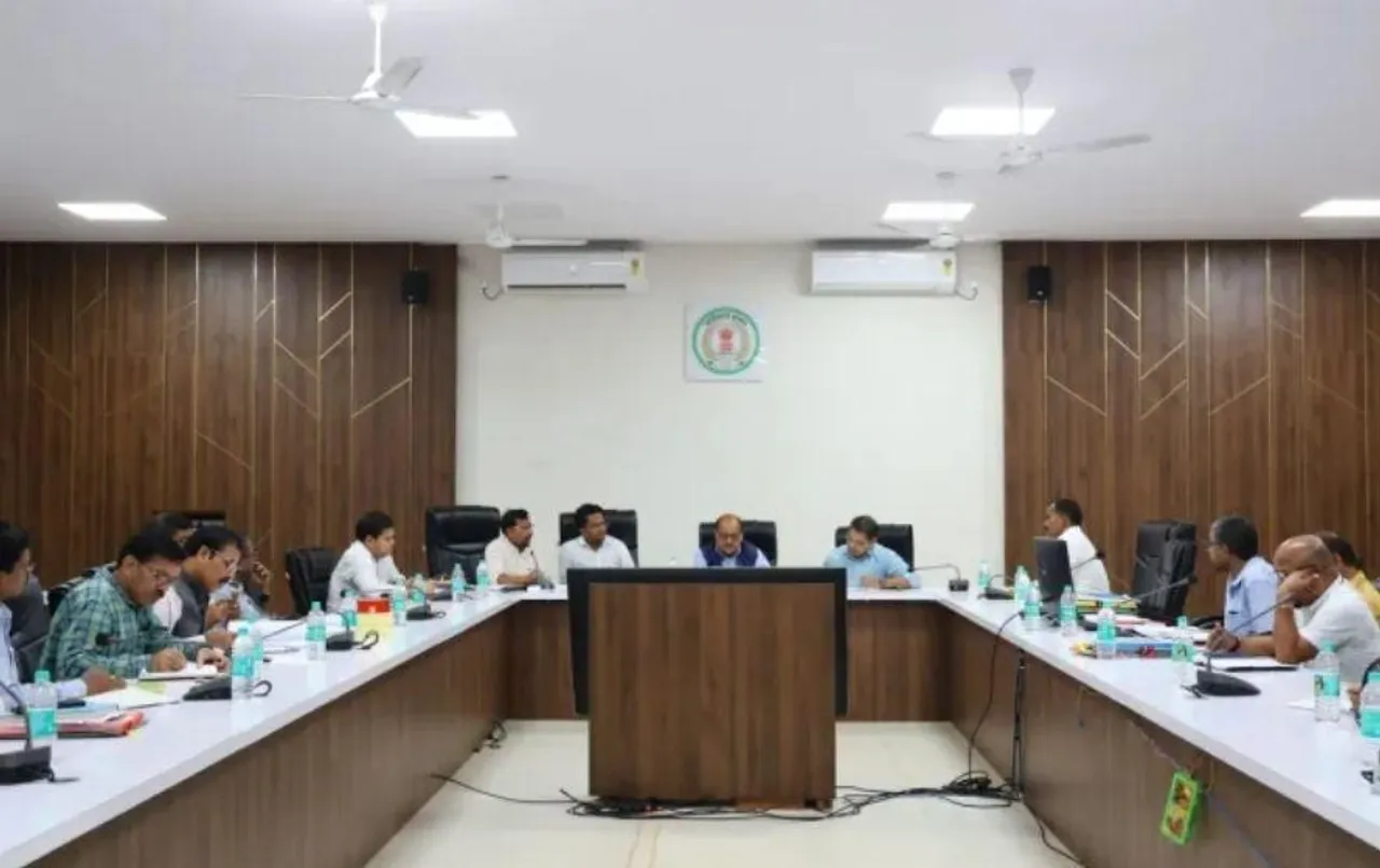 Chhattisgarh News: नक्सल हिंसा में पीड़ित परिवारों को अनुकम्पा नियुक्ति देने का फैसला, प्रथम चरण में 58 आवेदक पात्र