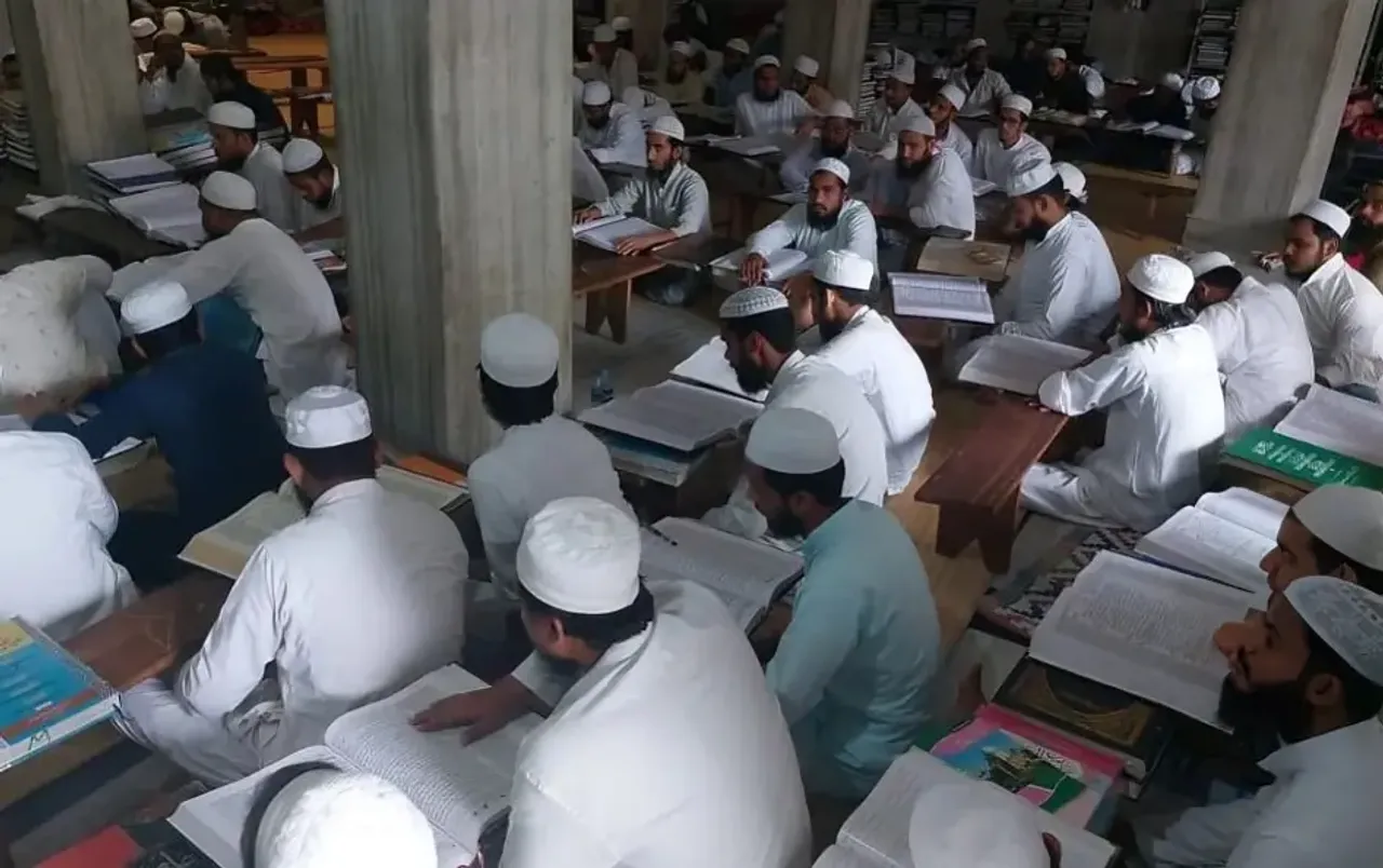 Sheopur Madrasa News: श्योपुर में मदरसों की मान्यता खत्म करने पर छिड़ा विवाद: कांग्रेस विधायक मसूद ने लगाया ये आरोप