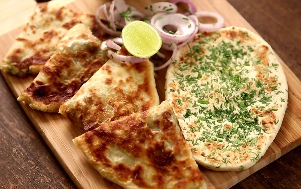 Amritsari Aloo Kulcha Recipe: मेहमान को चखाएं घर पर तैयार स्वादिष्ट अमृतसरी आलू कुलचा का स्वाद,  देखें डिटेल रेसिपी