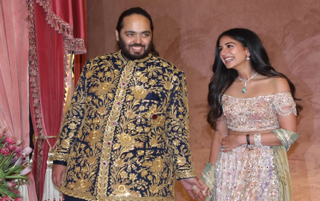 Anant-Radhika Wedding: अनंत-राधिका की संगीत सेरेमनी में इन सितारों ने लगाए चार चांद, देखें तस्वीरें