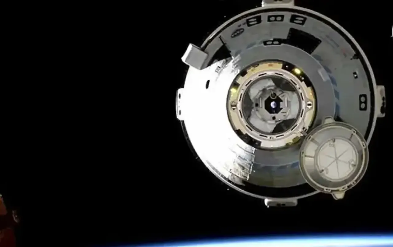 Boeing Starliner Landing: सुनीता विलियम्स के बिना धरती पर लौटा स्टारलाइनर स्पेस क्राफ्ट, खराबी के बाद आया खाली, देखें वीडियो!