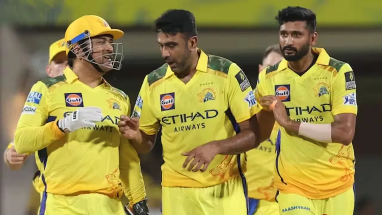 “What is Ravi Ashwin doing? He is not looking to take wickets” - Kris Srikkanth slams CSK spinner