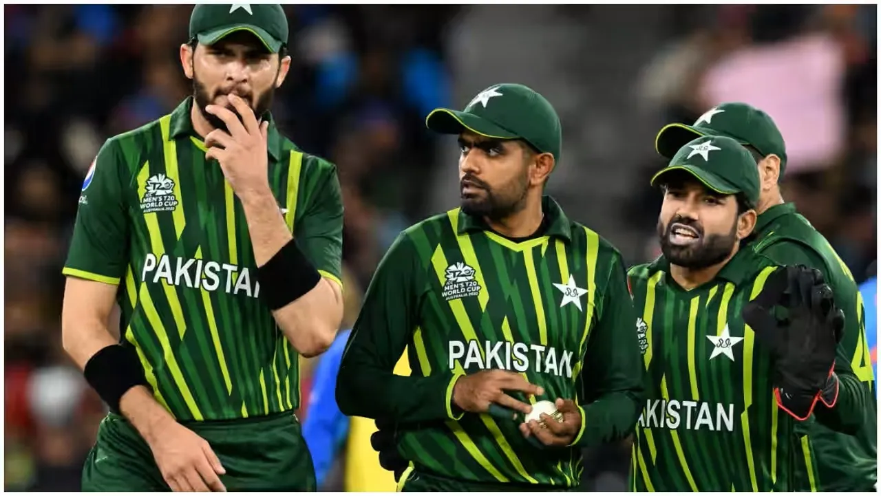 306029-former-pakistan-skipper-suggests-babar-azam-to-quit-captaincy-after-india-loss