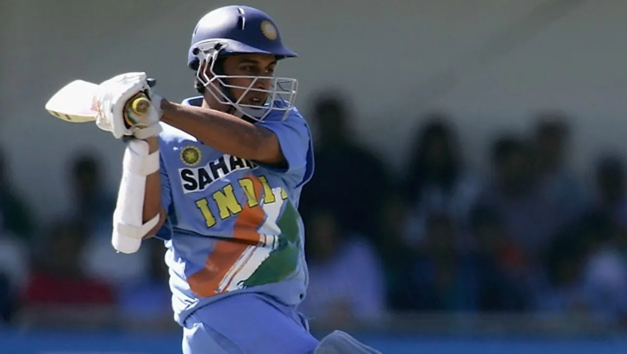 Rohan-Gavaskar-of-India-hits-out-during-the-Natwest-Challenge-match-between-England-662