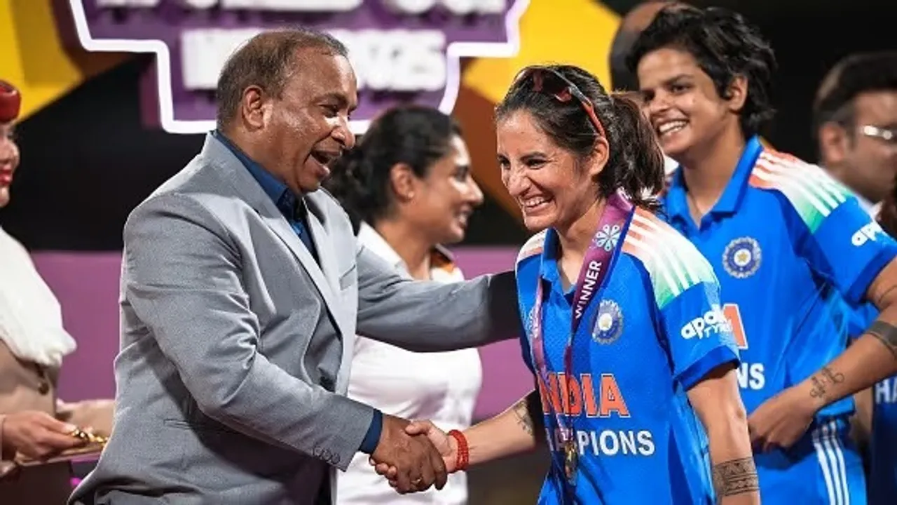 6908a52399b1a-renuka-singh-thakur-of-india-receives-the-gold-medal-after-the-icc-womens-cricket-world-cup-india-2-035038322-16x9