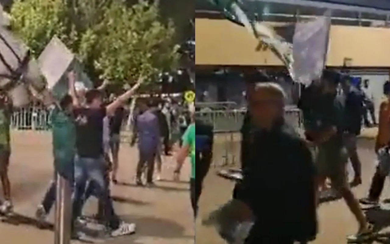 Pakistan fans
