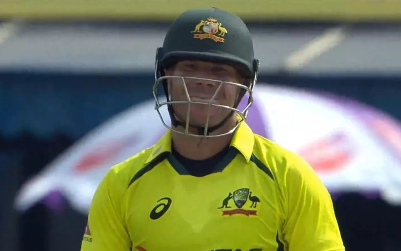 'Lgta hai glt carreer le liye aap Warner bhaiya' - Fans react as David Warner dances to Bollywood song during IND vs AUS ODI