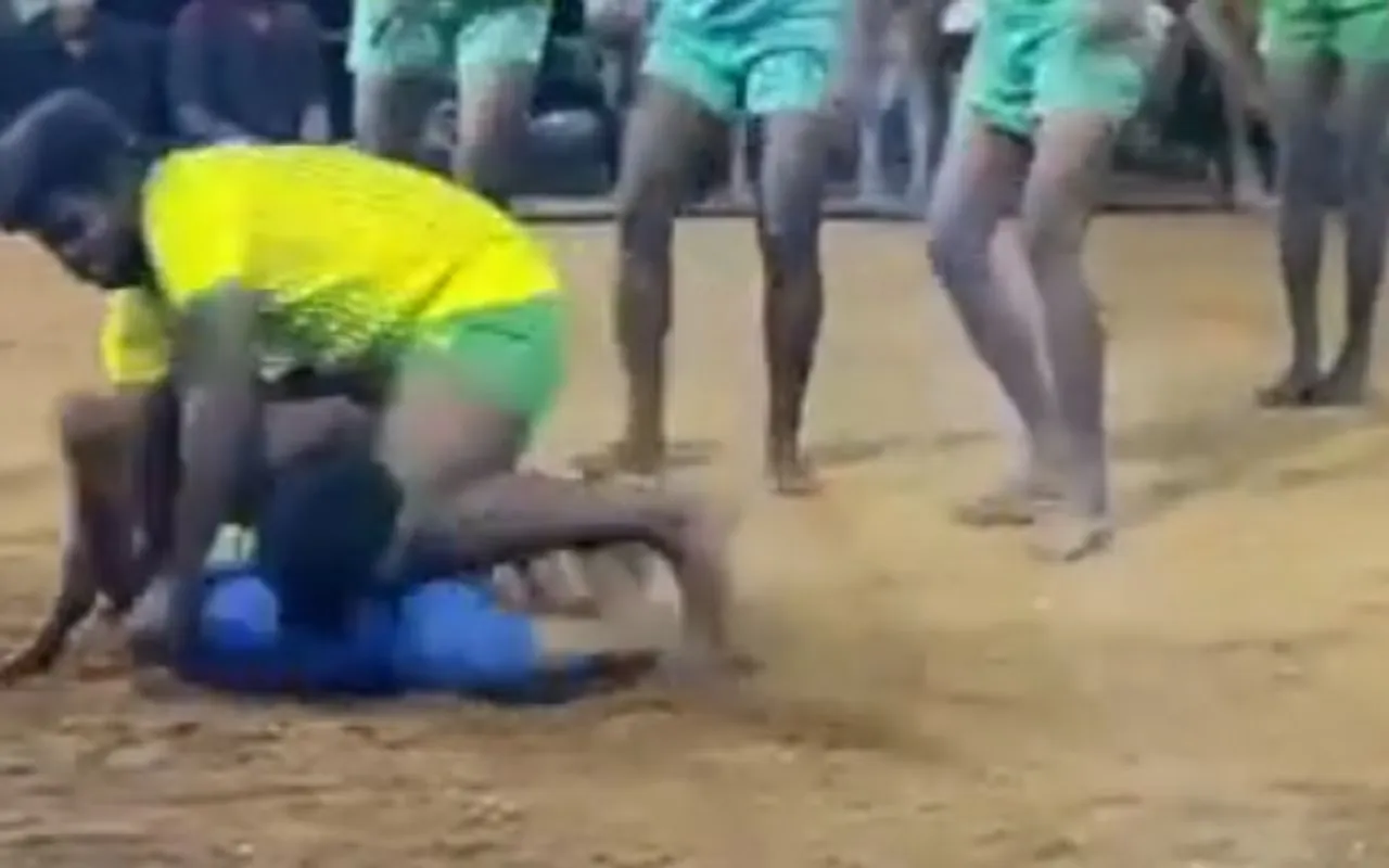 Kabaddi Tackle