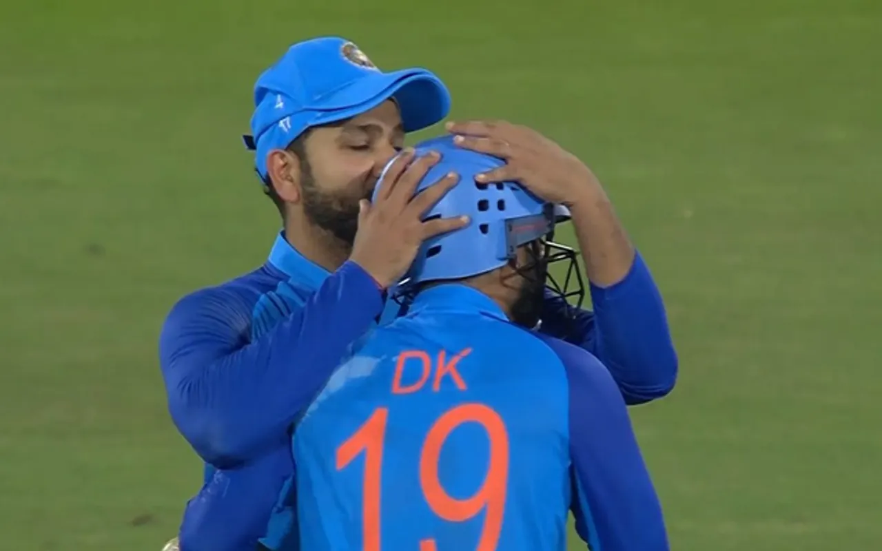 Rohit Sharma, Dinesh Karthik