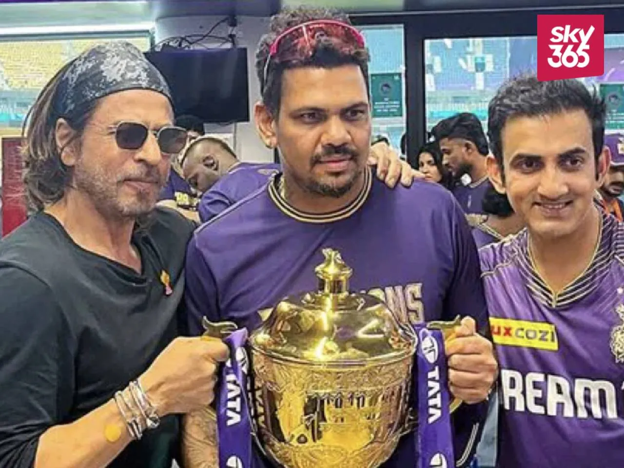 KKR Trophy Tour