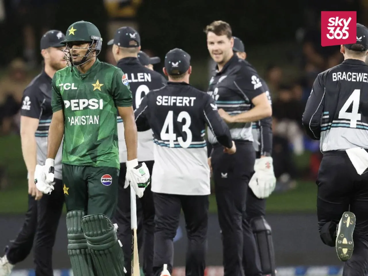 NZ vs PAK 2025 5th T20I 