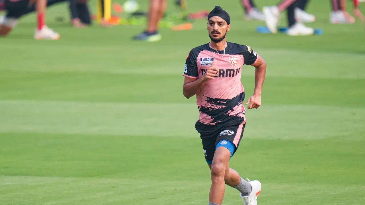 Ricky Ponting feels Arshdeep Singh should be in playing XI straightaway on England tour