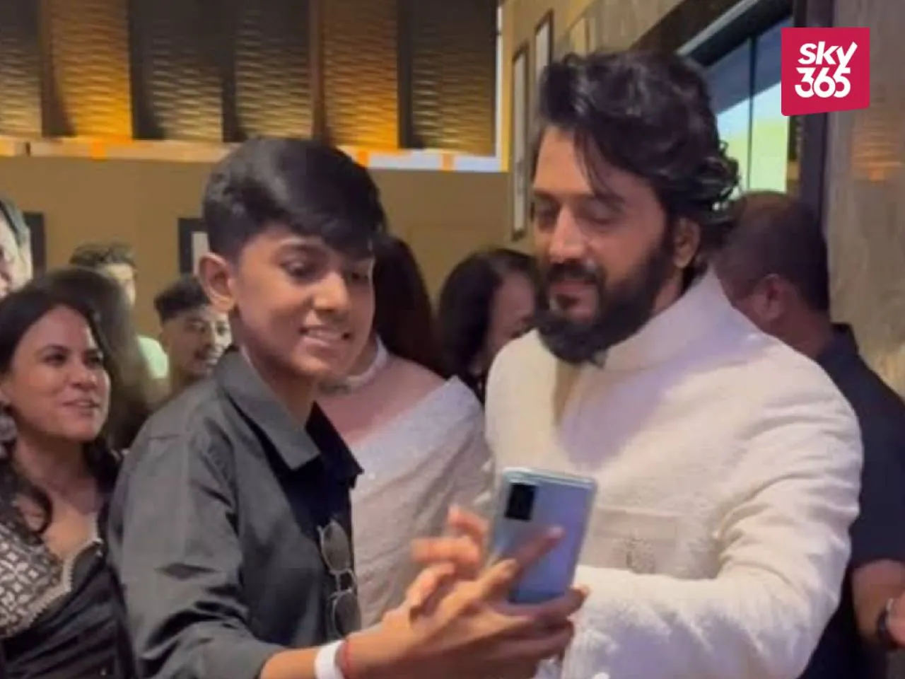 Fan Riteish Deshmukh