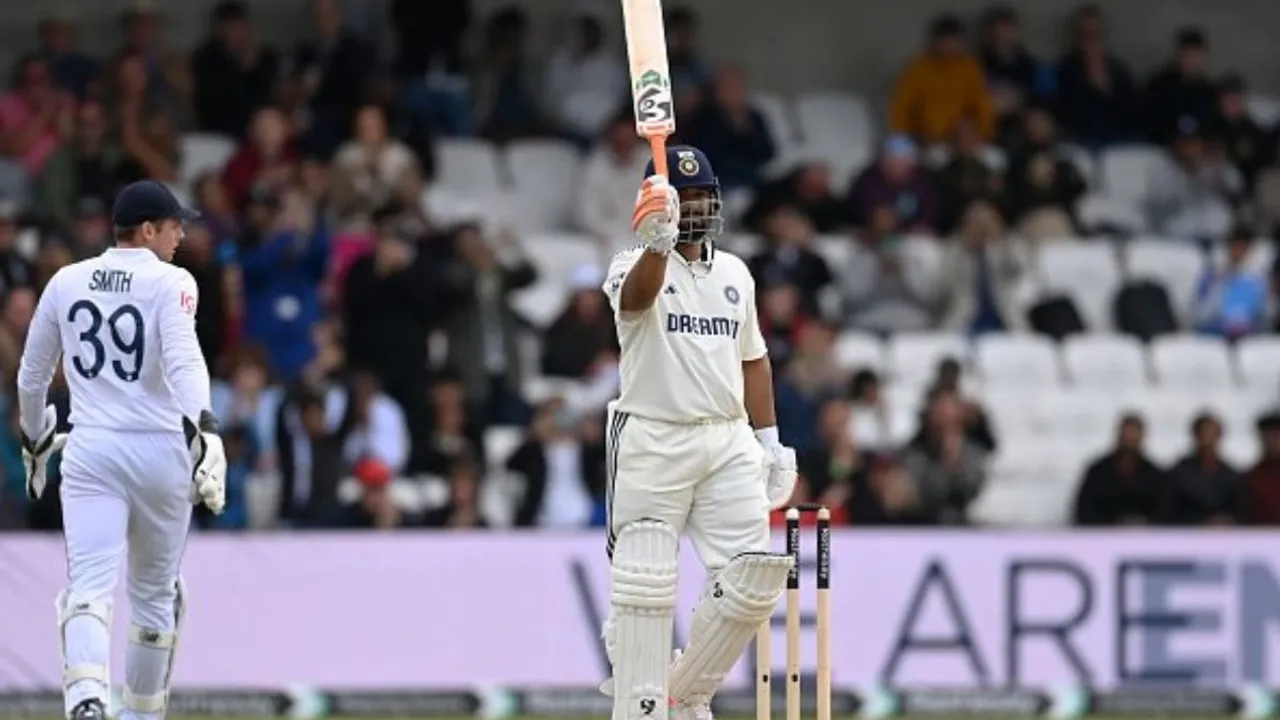 Ravi Ashwin wants fans to stop comparing Rishabh Pant with Adam Gilchrist