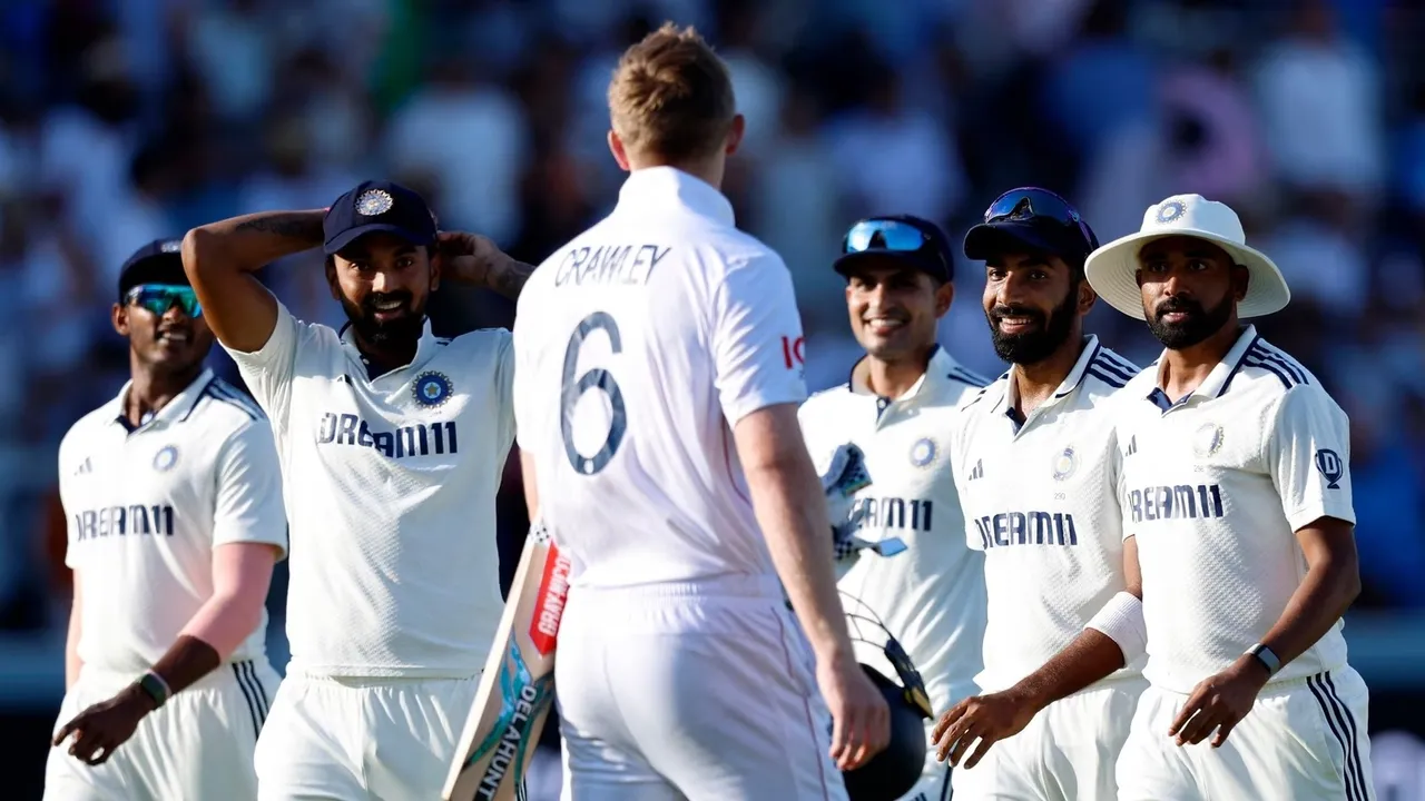 There is a lot of confrontation between India and England players because they don't play in the IPL: Sunil Gavaskar