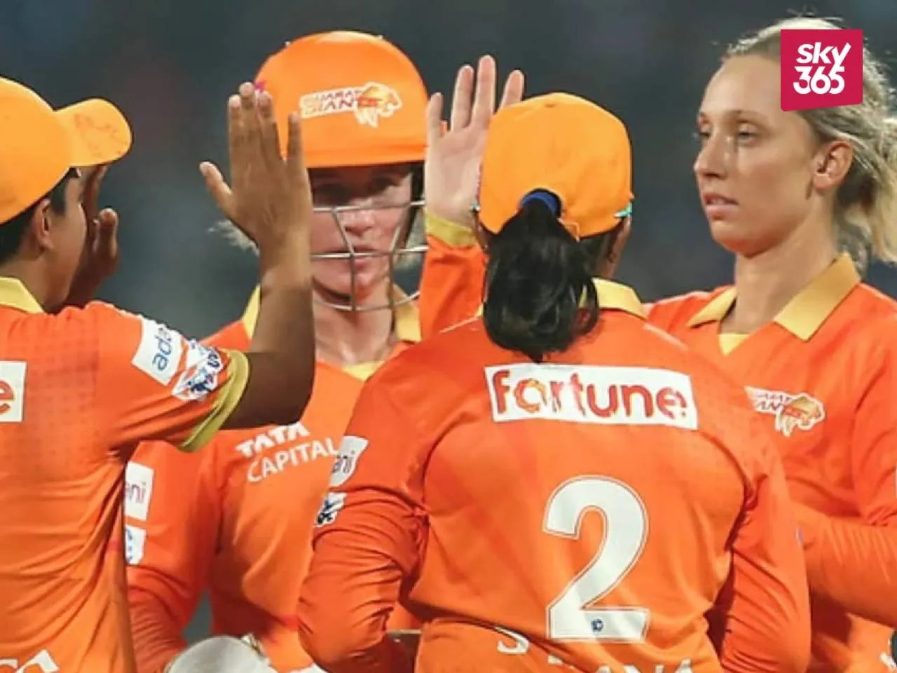 RCB W vs GG W Match 12