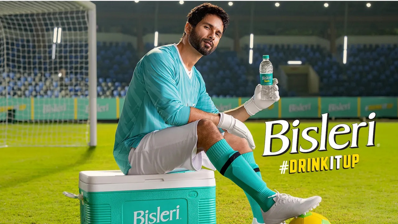 Bisleri-DrinkItUp-x-Shahid-Kapoor