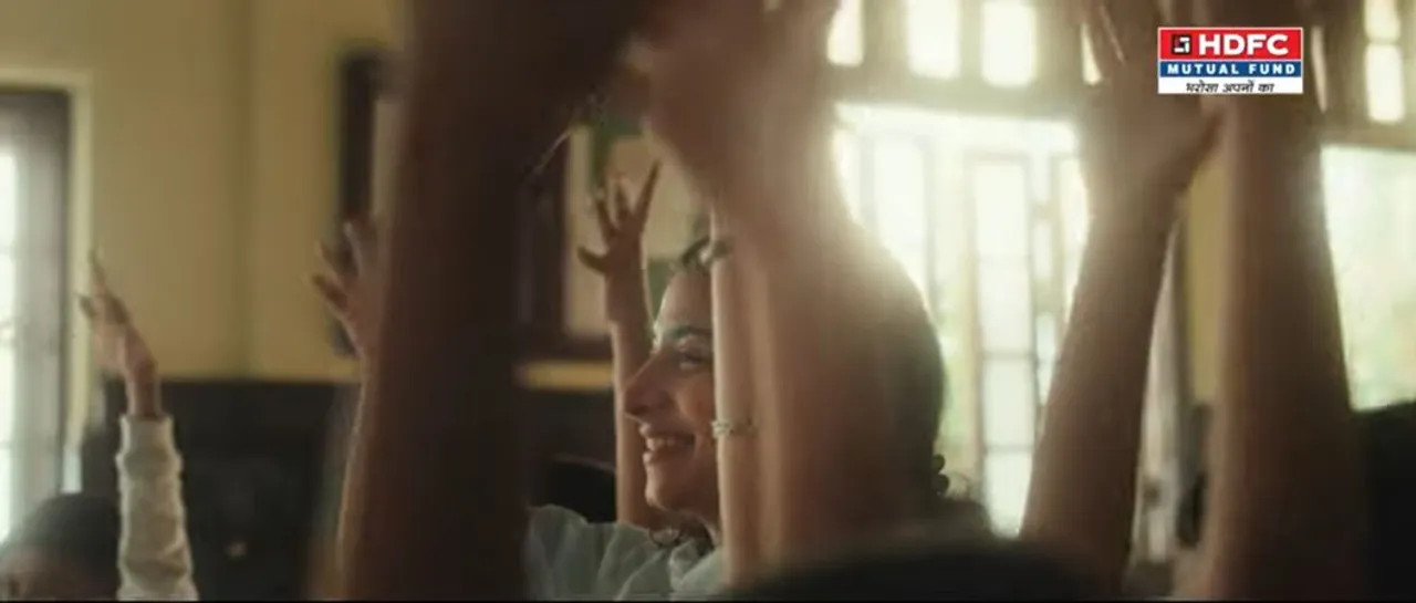 hdfc sign language
