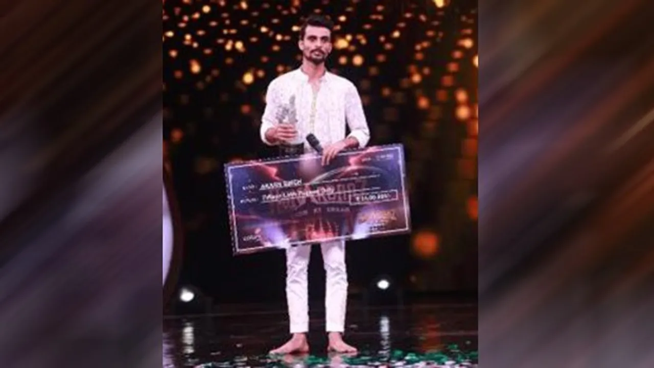 Akash Singh wins the first season of Colors 'Hunarbaaz - Desh Ki Shaan'
