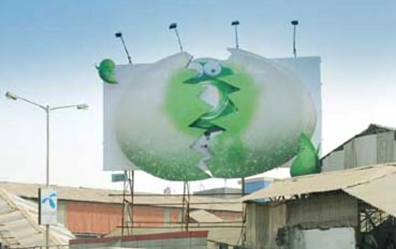 Streetsmart Launches OOH Campaign For Videocon Mobile