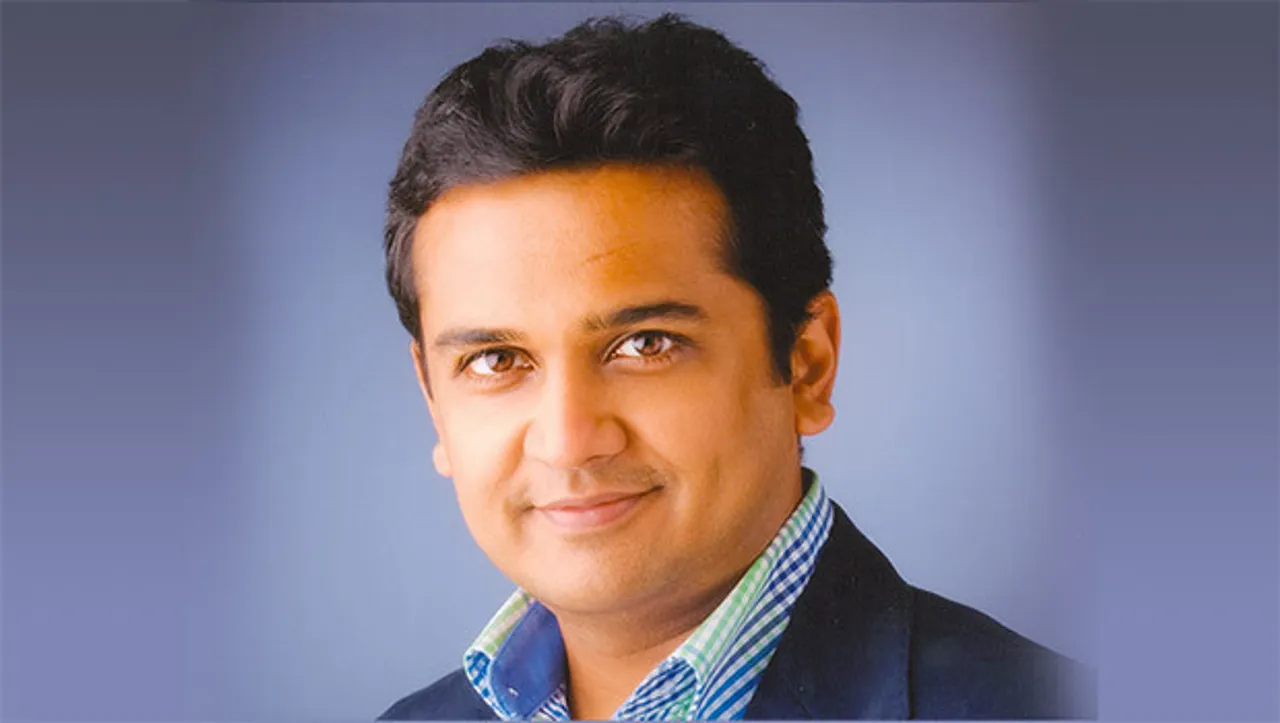 In his new book, Alok Kejriwal explains why he stopped 'wearing his socks'