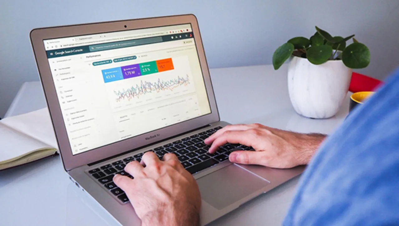 E-Commerce Marketing In The Digital Age: Strategies and Trends for Success