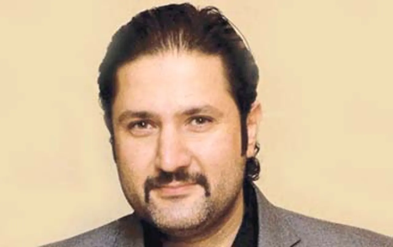SET's Marketing Head Gaurav Seth puts in his papers