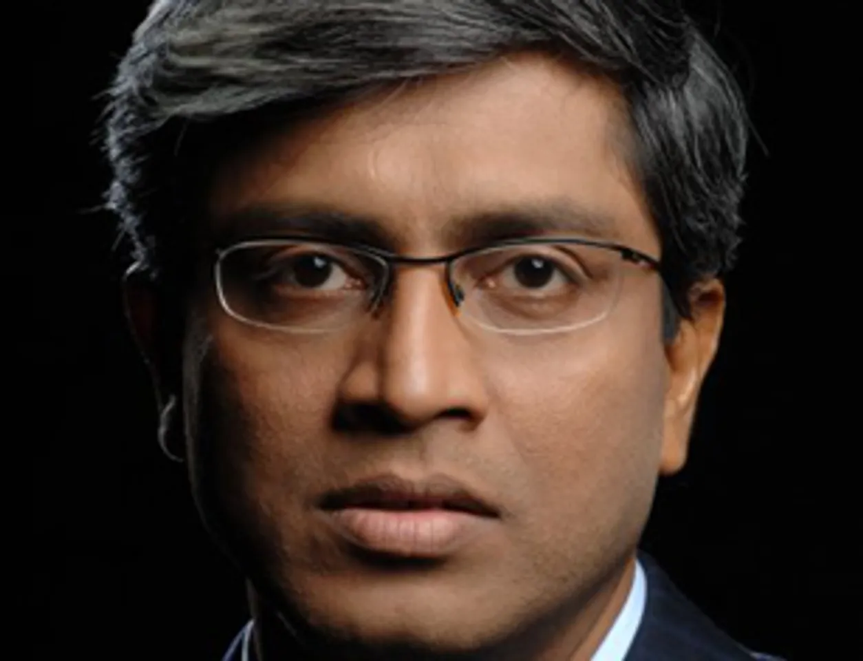 Ashutosh quits IBN7; CNN-IBN's Vinay Tewari to take charge