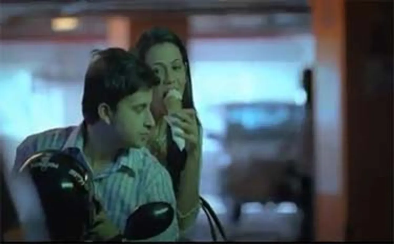 Bajaj Discover's 'Chalta nahi, daudta hai' pitch
