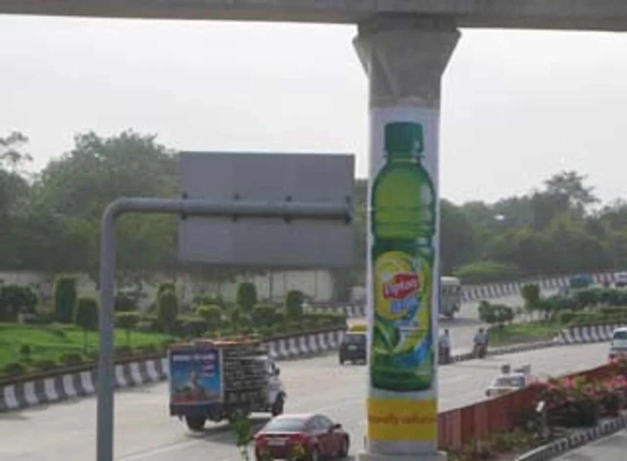 BIG Street Bags Lipton Ice Tea for Pillar Wrap on DAME Track