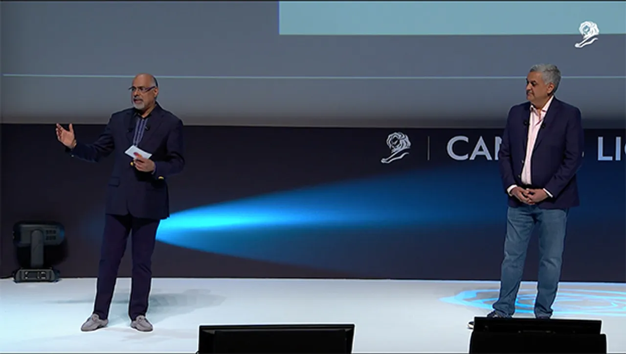 How can CMOs and CFOs better their partnership to establish trust and transparency?