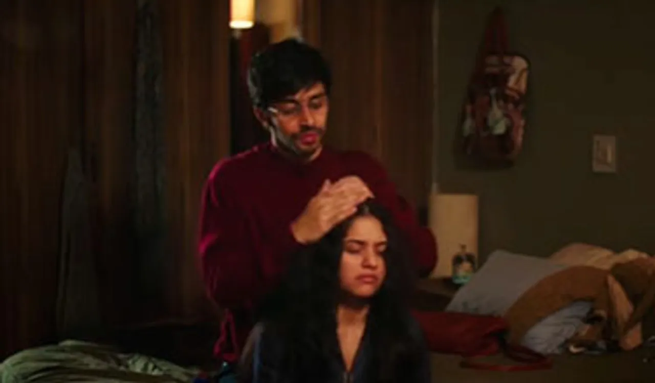 Parachute Advansed Hot Oil targets the North with #MagicOfWarmth