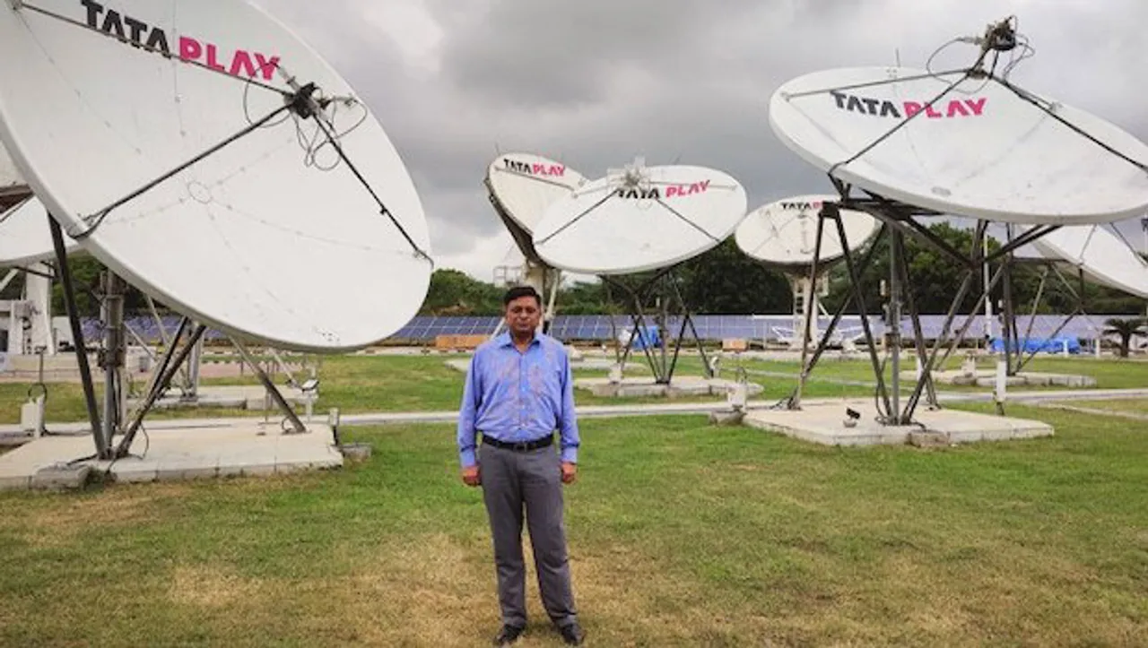 I&B Secretary Apurva Chandra visits Tata Play DTH Technology Centre