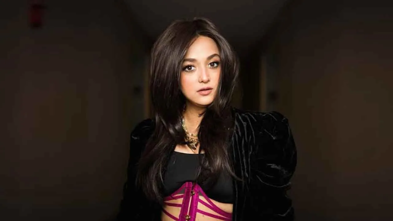 Monali Thakur