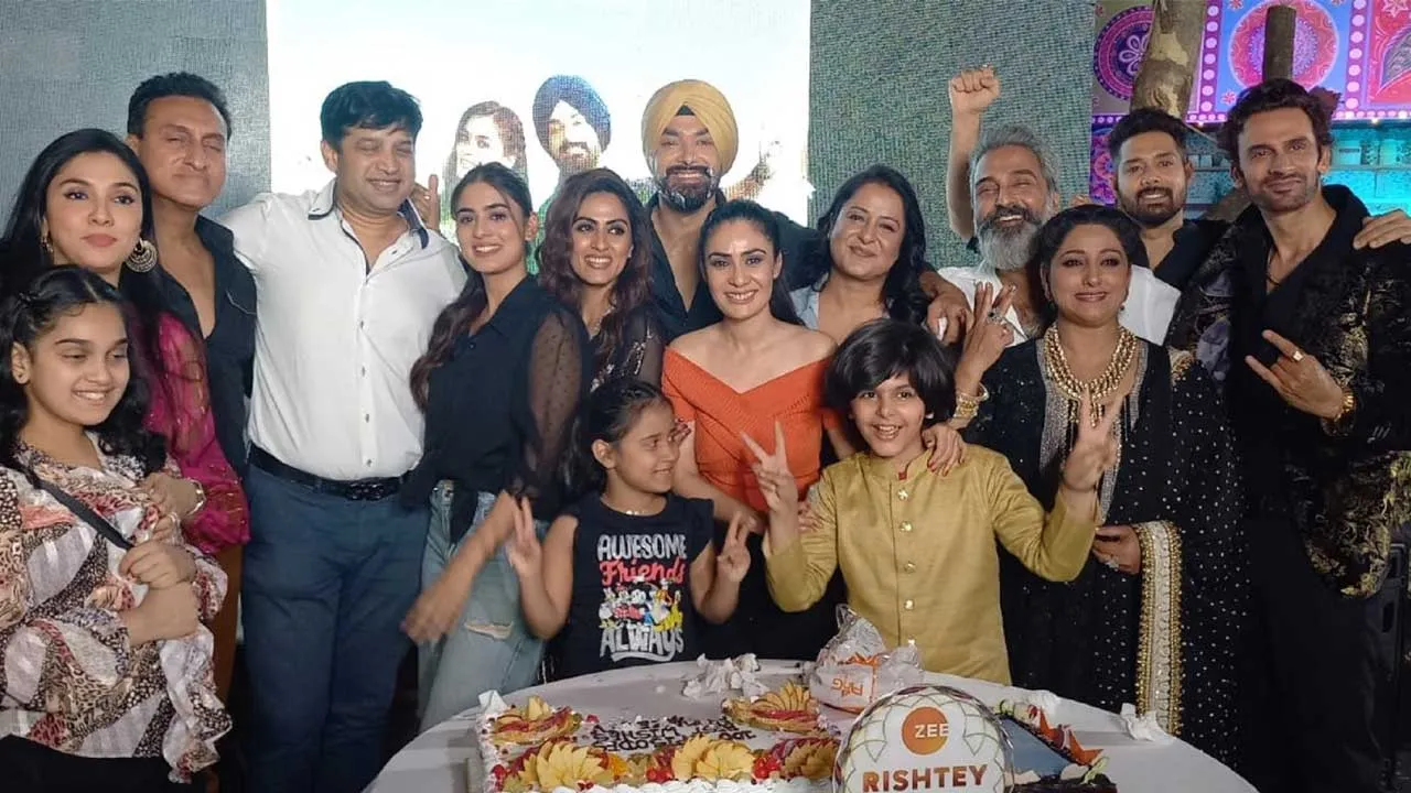 Avinesh Rekhi and Tanisha Mehta express their gratitude as Zee TV’s Ikk Kudi Punjab Di completes 100 successful episodes!