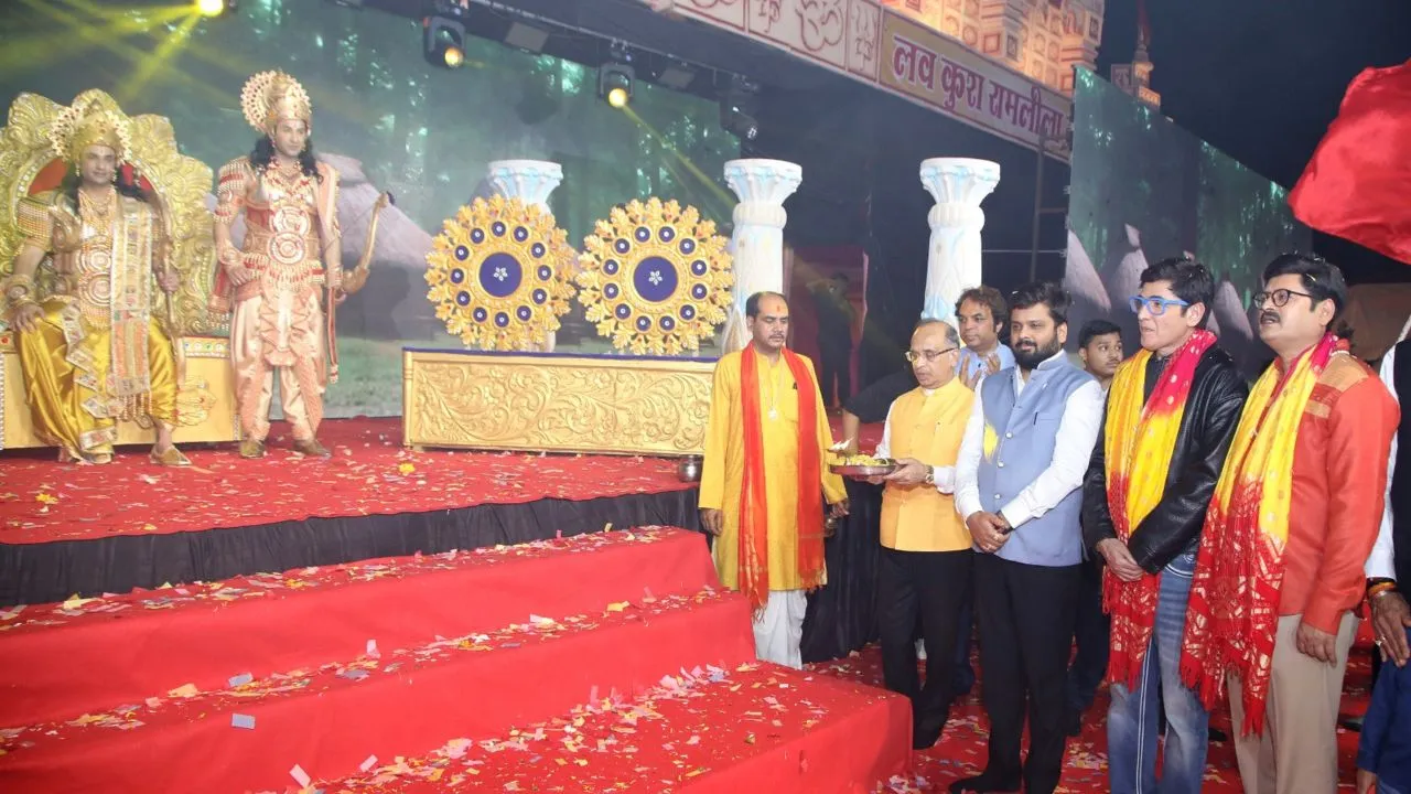 Aasif Sheikh & Rohitashv Gour Shine at Lal Quila's Grand Ramlila!