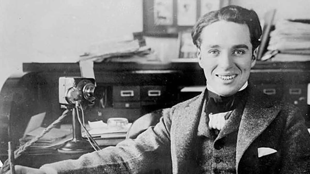 Charlie Chaplin.jpg